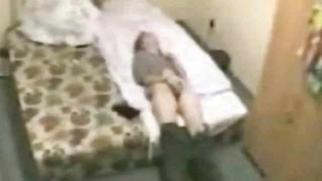 -گام مفیدی ، خواهرم سرانجام به من کمک کرد فیلم سوپر وبکن بکن تا تقدیر کنم