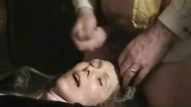 ستاره بکنبکن سوپر پورن بین نژادی داغ نائومی بین